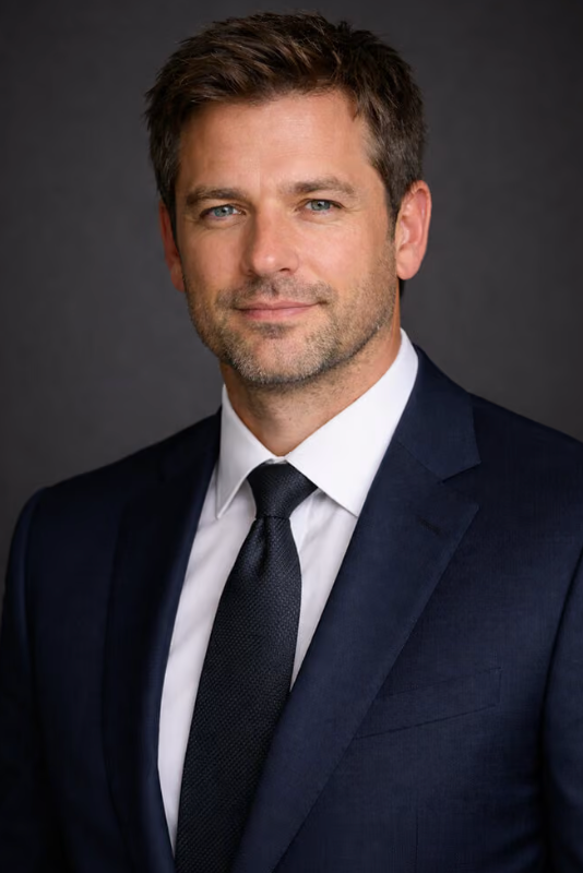 Illustrative professional portrait. The displayed name is an example, not an identification of the person pictured.
